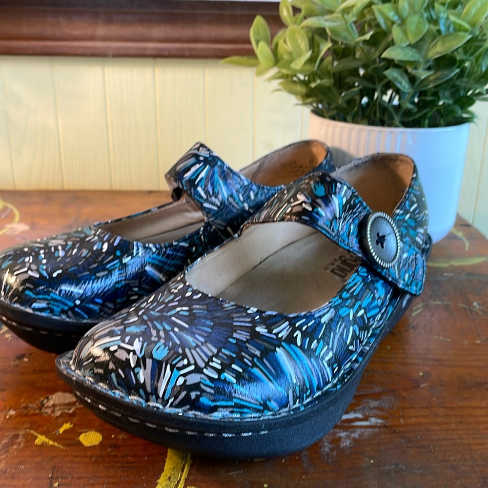 Alegria Paloma Blue Clogs size 6.5